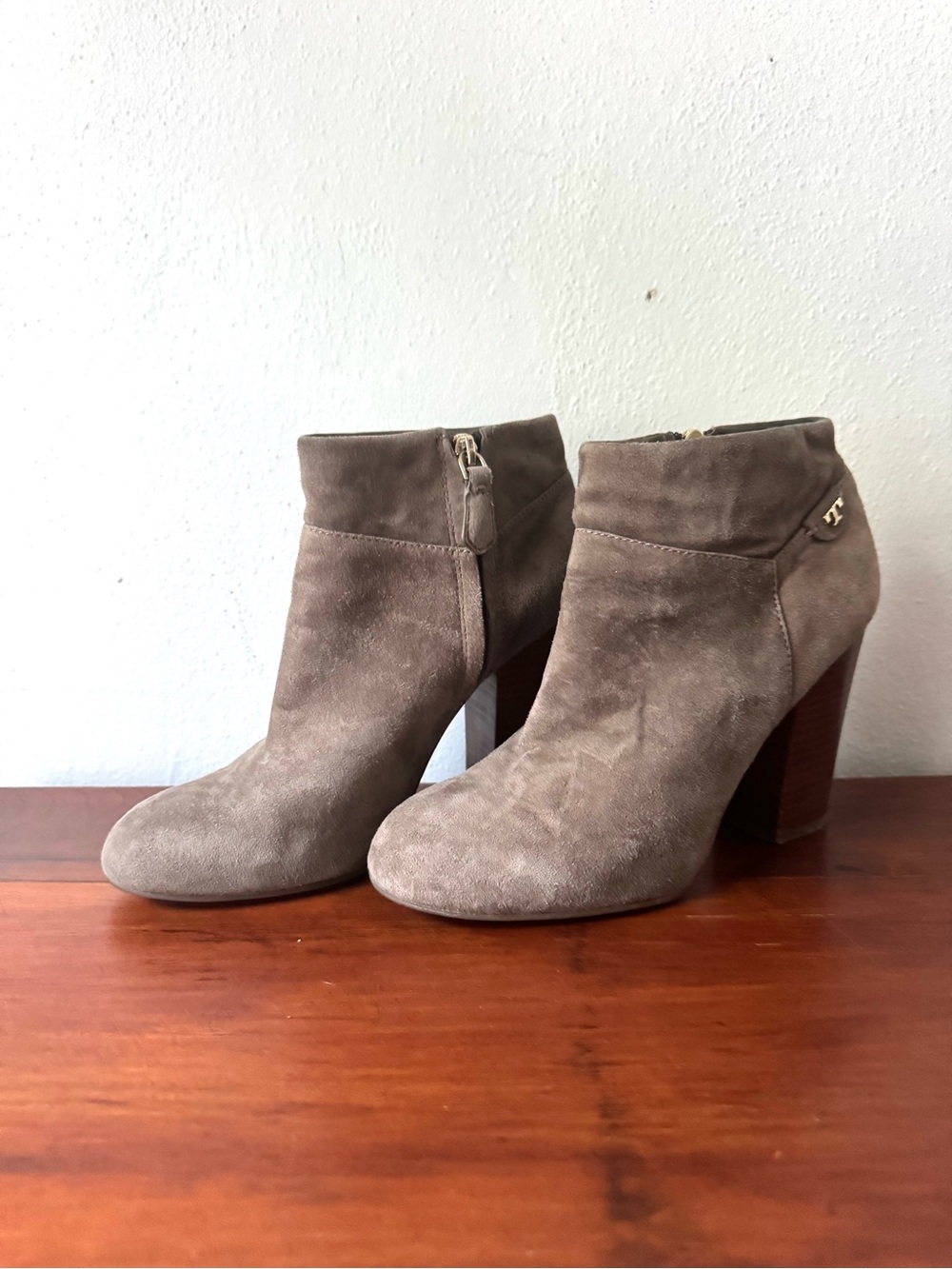 Tory Burch Fulton Suede Leather High Heel Booties sz 7.5